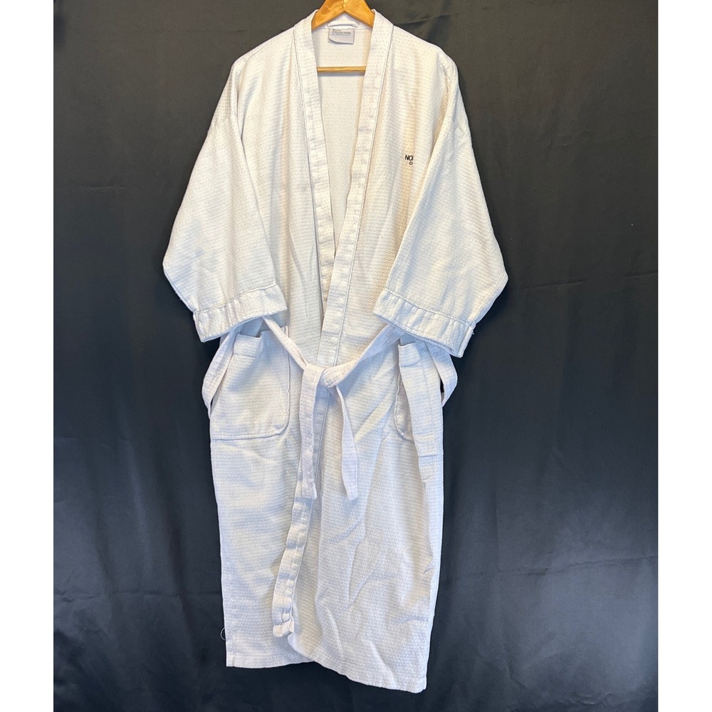 Norwegian Cruise Line NCL Bliss Collection Waffle Knit Robe White Spa Bathrobe